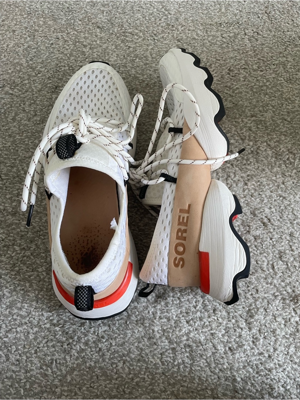 SOREL Women's Kinetic Impact White Lace-Up Sneakers with Orange Accent Sz 8.5